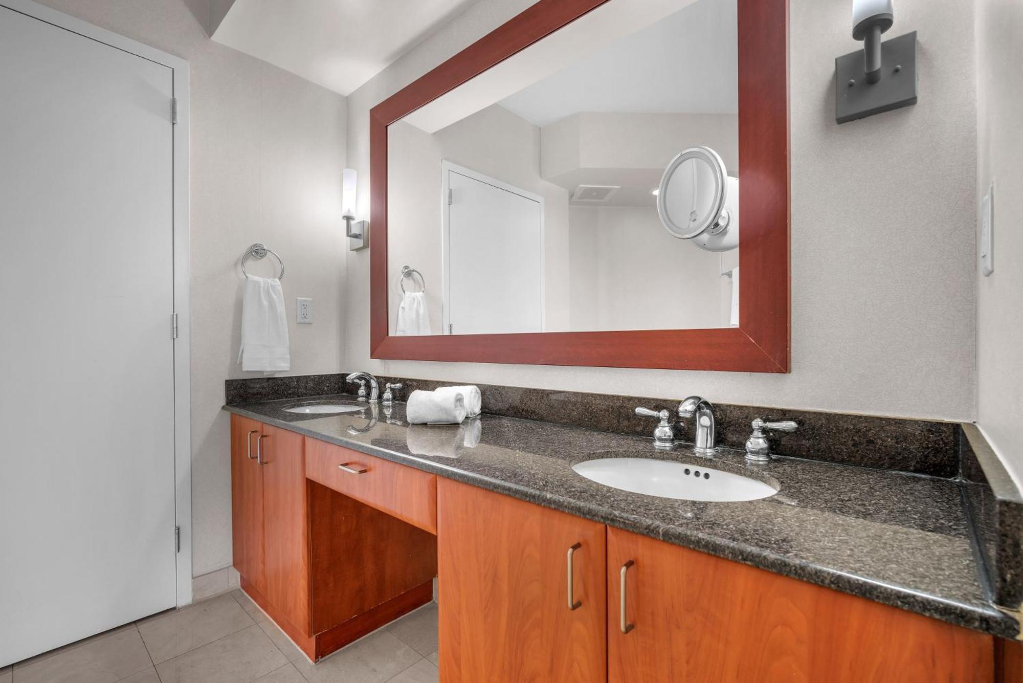 Trump Intl 2 Bedroom Apartment 1600 Sqf Ocean Front Miami Beach Ngoại thất bức ảnh